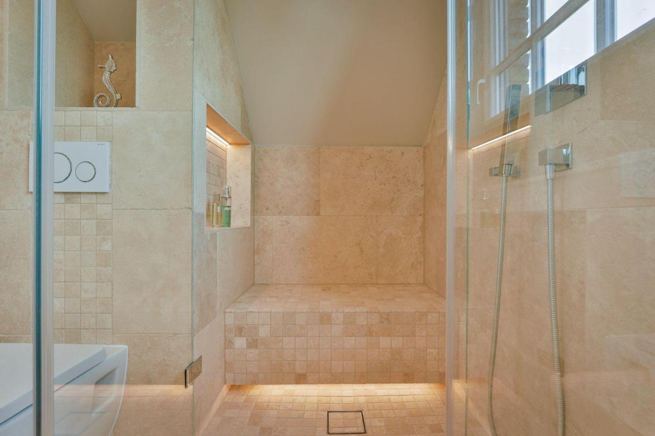 Haus-blum-schoene-ferienwohnung-in-absolut-ruhiger-lage-in-westerland Apartment *