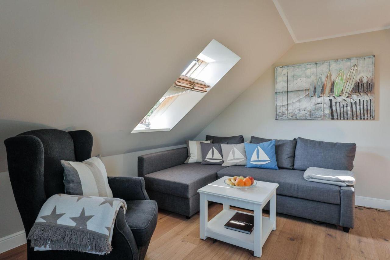 Haus Blum - Schöne In Absolut Ruhiger Lage In * Westerland